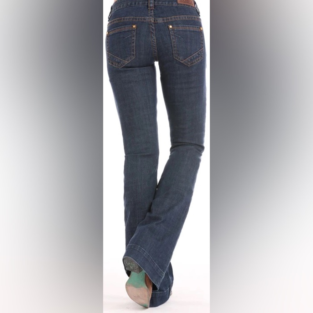 Rock and Roll cowgirl low-rise trouser jeans.